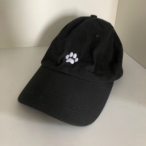 Pawz hat
